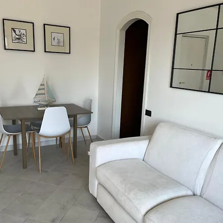 Lägenhet La Terrazza Di Nettuno